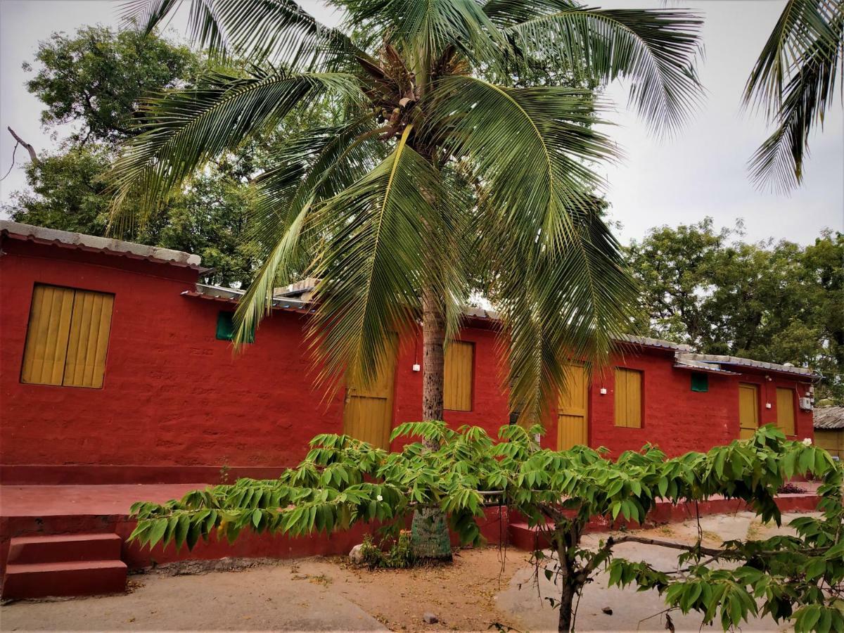 Hotel Gowri Hampi Zewnętrze zdjęcie